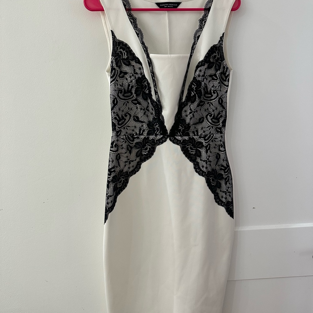 Dorothy Perkins White and Black Lace Chemise - Picture 3 of 5